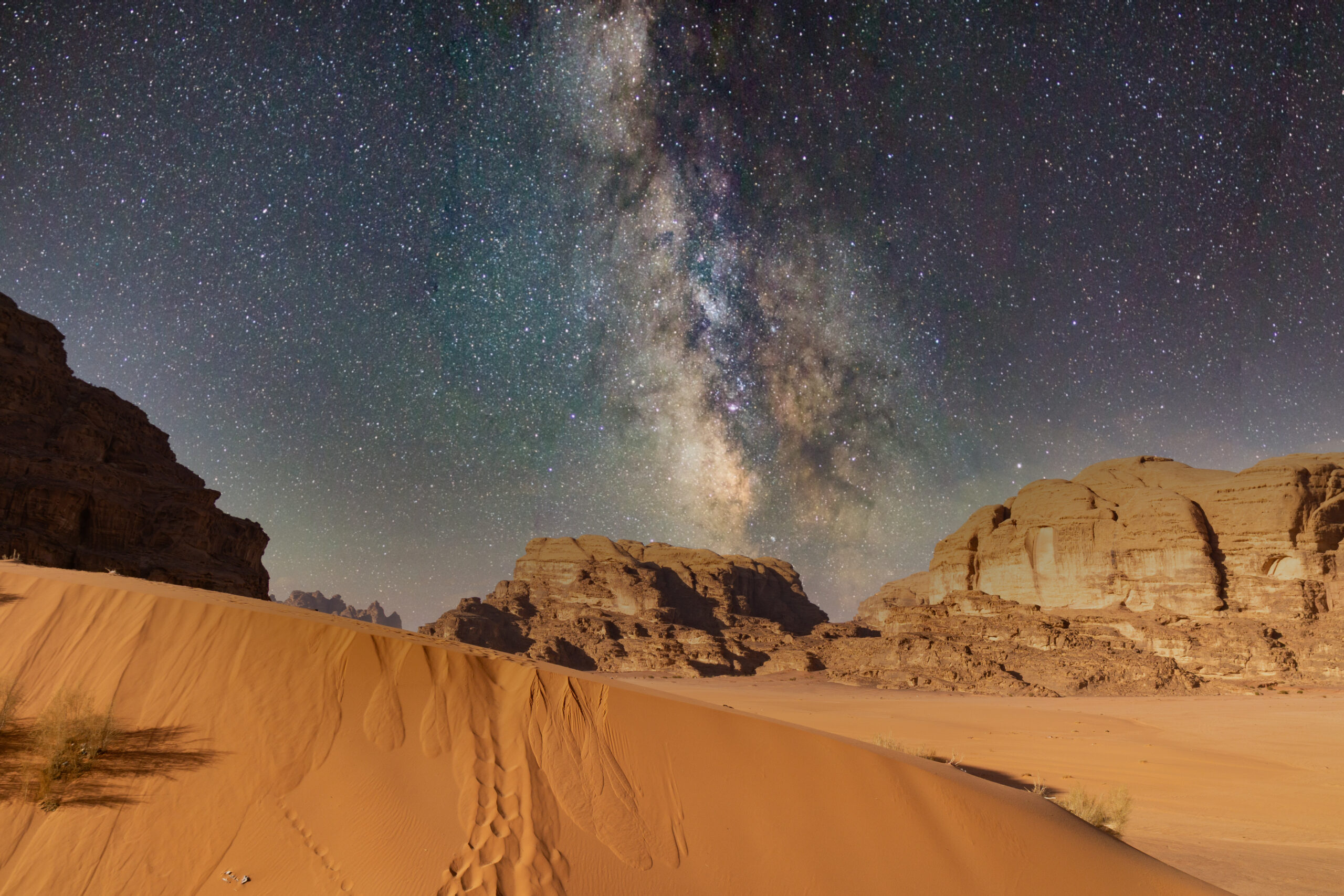 wadi rum desert jordan stars shine over desert l 2026 03 27 01 21 17 utc